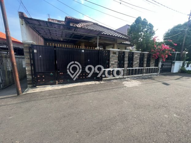 Rumah 6 KT 4 KM di Lokasi Strategis Duren Sawit, Jakarta Timur Rumah 6 KT 4 KM di Lokasi Strategis Duren Sawit, Jakarta Timur