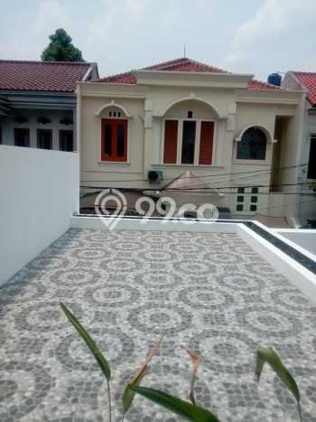 Dijual Hunian Rumah Terawat 4 KT di Pondok Bambu, Jakarta Timur Dijual Hunian Rumah Terawat 4 KT di Pondok Bambu, Jakarta Timur