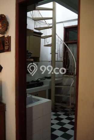 Rumah Luxury Modern Tanpa Renovasi di Pondok Kelapa Jakarta Timur Rumah Luxury Modern Tanpa Renovasi di Pondok Kelapa Jakarta Timur