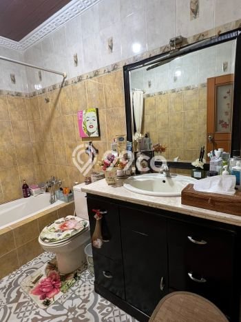 Rumah 6 KT 4 KM di Lokasi Strategis Duren Sawit, Jakarta Timur Rumah 6 KT 4 KM di Lokasi Strategis Duren Sawit, Jakarta Timur