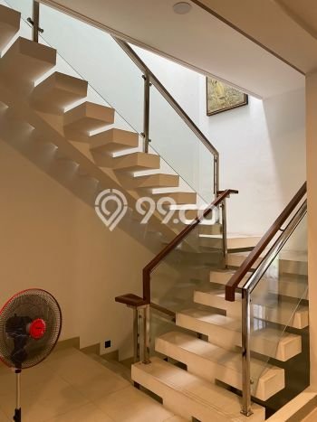 Rumah Luxury Modern Tanpa Renovasi di Alam Sutera Tangerang Rumah Luxury Modern Tanpa Renovasi di Alam Sutera Tangerang