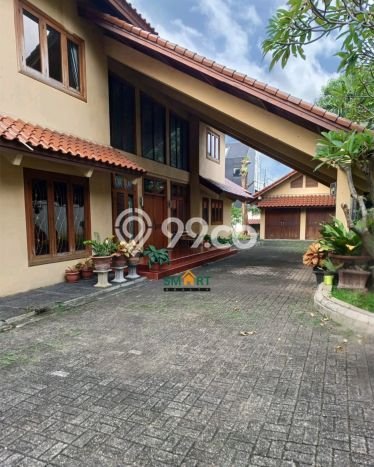 Rumah Eksklusif Siap Huni LT 1245m2 di Jagakarsa, Jakarta Selatan Rumah Eksklusif Siap Huni LT 1245m2 di Jagakarsa, Jakarta Selatan