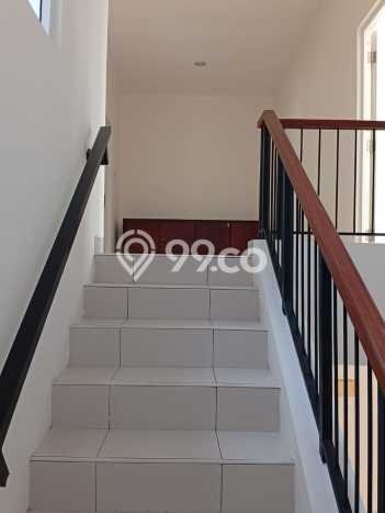 Ready to Use! Premium House LT 162m2 Desain Elegan di Kota Wisata Ready to Use! Premium House LT 162m2 Desain Elegan di Kota Wisata