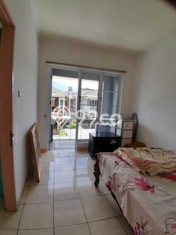 Rumah Minimalis 4 Kamar LT 180m2 di Kota Wisata Rumah Minimalis 4 Kamar LT 180m2 di Kota Wisata