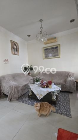 Rumah Mewah LB 250m2 Siap Pakai Desain Elegan di Pakuwon City, Surabaya Rumah Mewah LB 250m2 Siap Pakai Desain Elegan di Pakuwon City, Surabaya