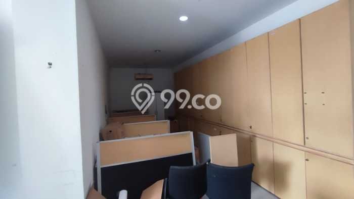 Disewakan Komersial di Pasar Kliwon Surakarta LT 2580m2, LB 1699m2 Disewakan Komersial di Pasar Kliwon Surakarta LT 2580m2, LB 1699m2