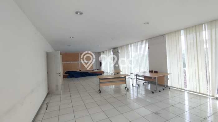 Disewakan Komersial di Pasar Kliwon Surakarta LT 2580m2, LB 1699m2 Disewakan Komersial di Pasar Kliwon Surakarta LT 2580m2, LB 1699m2