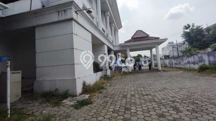 Disewakan Komersial di Pasar Kliwon Surakarta LT 2580m2, LB 1699m2 Disewakan Komersial di Pasar Kliwon Surakarta LT 2580m2, LB 1699m2