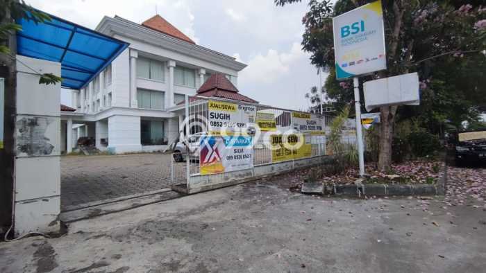 Disewakan Komersial di Pasar Kliwon Surakarta LT 2580m2, LB 1699m2 Disewakan Komersial di Pasar Kliwon Surakarta LT 2580m2, LB 1699m2
