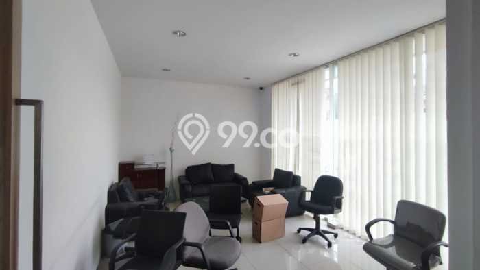 Disewakan Komersial di Pasar Kliwon Surakarta LT 2580m2, LB 1699m2 Disewakan Komersial di Pasar Kliwon Surakarta LT 2580m2, LB 1699m2