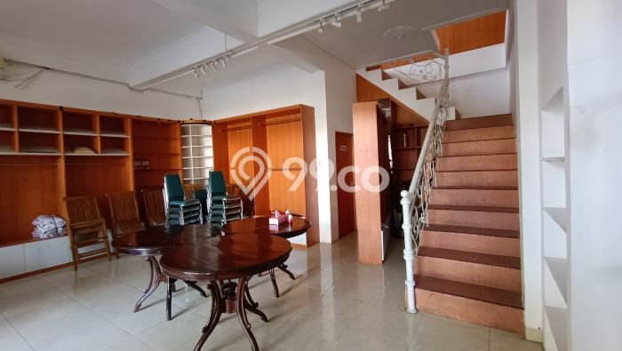 Komersial Komersial Dijual di Laweyan Surakarta LT 579m2 & LB 400m2 Komersial Komersial Dijual di Laweyan Surakarta LT 579m2 & LB 400m2