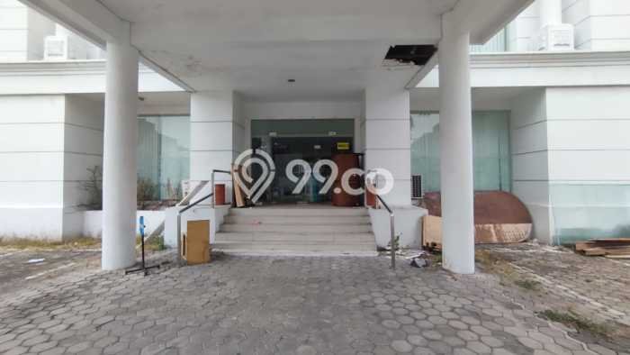 Disewakan Komersial di Pasar Kliwon Surakarta LT 2580m2, LB 1699m2 Disewakan Komersial di Pasar Kliwon Surakarta LT 2580m2, LB 1699m2