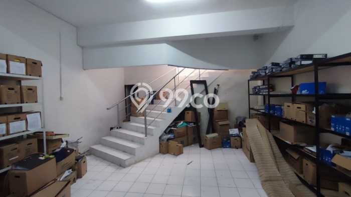 Disewakan Komersial di Pasar Kliwon Surakarta LT 2580m2, LB 1699m2 Disewakan Komersial di Pasar Kliwon Surakarta LT 2580m2, LB 1699m2
