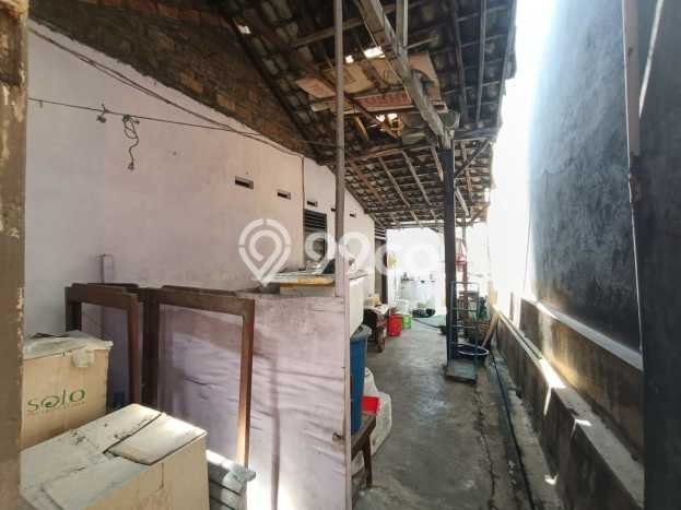Rumah Mewah LB 600m2 Siap Huni Desain Elegan di Pucang Sawit, Surakarta Rumah Mewah LB 600m2 Siap Huni Desain Elegan di Pucang Sawit, Surakarta