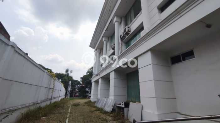 Disewakan Komersial di Pasar Kliwon Surakarta LT 2580m2, LB 1699m2 Disewakan Komersial di Pasar Kliwon Surakarta LT 2580m2, LB 1699m2