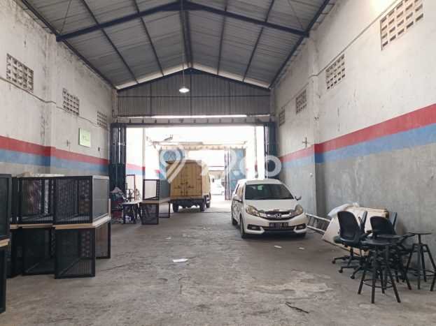 Disewakan Gudang di Serengan Surakarta LT 450m2, LB 450m2 Disewakan Gudang di Serengan Surakarta LT 450m2, LB 450m2