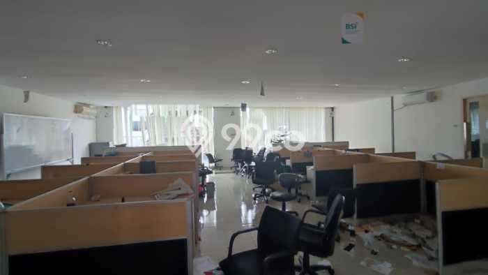 Disewakan Komersial di Pasar Kliwon Surakarta LT 2580m2, LB 1699m2 Disewakan Komersial di Pasar Kliwon Surakarta LT 2580m2, LB 1699m2