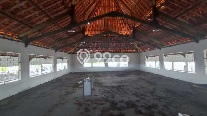 Disewakan Komersial di Pasar Kliwon Surakarta LT 2580m2, LB 1699m2 Disewakan Komersial di Pasar Kliwon Surakarta LT 2580m2, LB 1699m2