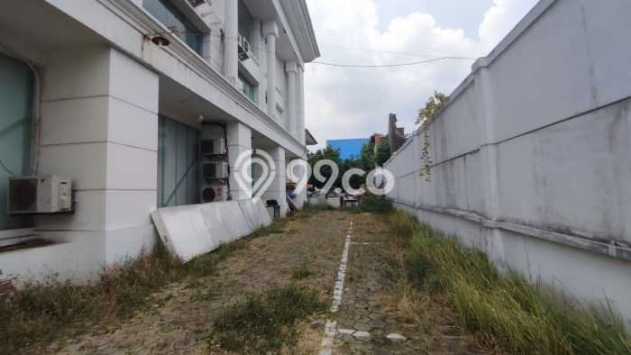 Disewakan Komersial di Pasar Kliwon Surakarta LT 2580m2, LB 1699m2 Disewakan Komersial di Pasar Kliwon Surakarta LT 2580m2, LB 1699m2
