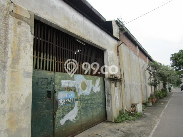 Gudang Komersial Dijual di Laweyan Surakarta LT 1192m2 & LB 1100m2 Gudang Komersial Dijual di Laweyan Surakarta LT 1192m2 & LB 1100m2