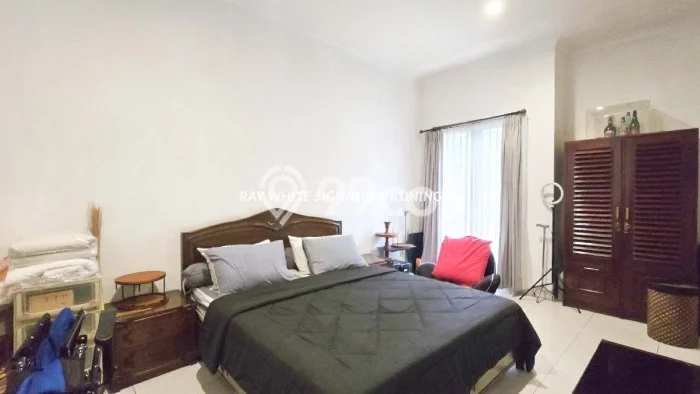Jual Rumah Luas Megah Dengan View Eksklusif di Pulomas, Jakarta Timur Jual Rumah Luas Megah Dengan View Eksklusif di Pulomas, Jakarta Timur
