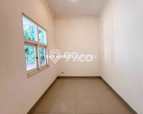 Rumah Elit Modern Tanpa Renovasi di Cipete Jakarta Selatan Rumah Elit Modern Tanpa Renovasi di Cipete Jakarta Selatan