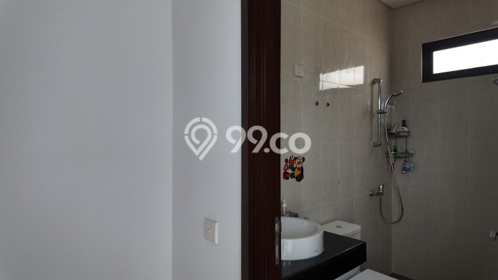 Hunian Nyaman Asri 3 KT Siap Pakai di BSD Green Wich Tangerang Hunian Nyaman Asri 3 KT Siap Pakai di BSD Green Wich Tangerang