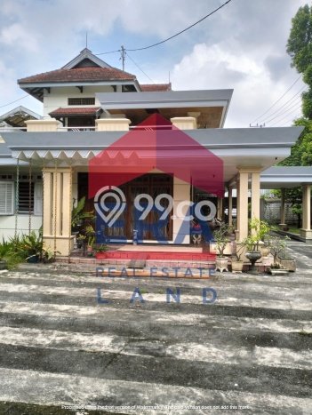 Rumah Berkualitas Klojen, Malang, LT 1041m2m² Bangunan 900m2m² Rumah Berkualitas Klojen, Malang, LT 1041m2m² Bangunan 900m2m²