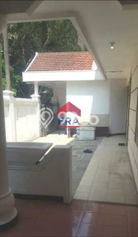 Dijual Rumah Premium dengan Fasilitas Sekitar Komplit di Blimbing, Malang Dijual Rumah Premium dengan Fasilitas Sekitar Komplit di Blimbing, Malang