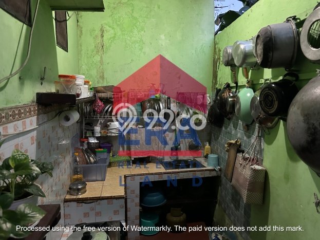 INVESTASI TEPAT! Rumah area Rengel, LT 210m2m² Bangunan 229m2m² INVESTASI TEPAT! Rumah area Rengel, LT 210m2m² Bangunan 229m2m²