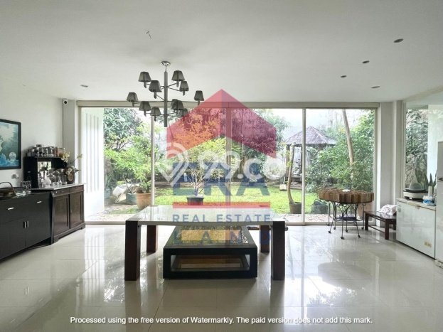 RECOMMENDED! Rumah kawasan , 5 KT, Area Premium, LT 525m2m² Bangunan 500m2m² RECOMMENDED! Rumah kawasan , 5 KT, Area Premium, LT 525m2m² Bangunan 500m2m²