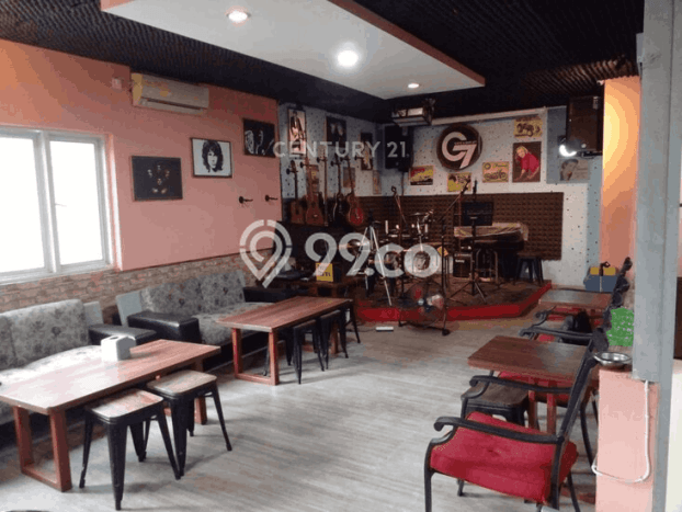 Ruko Dijual di Tangerang Selatan LT 50m2 & LB 175m2 Lokasi Terbaik! Ruko Dijual di Tangerang Selatan LT 50m2 & LB 175m2 Lokasi Terbaik!