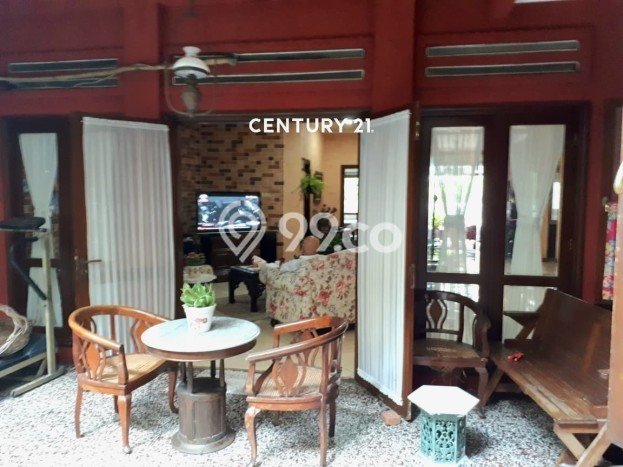 Dijual Rumah Mewah Elegan Dengan View Cantik di Bintaro, Tangerang Selatan Dijual Rumah Mewah Elegan Dengan View Cantik di Bintaro, Tangerang Selatan