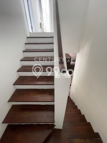 Rumah Luxury Modern Tanpa Renovasi di Bintaro Tangerang Selatan Rumah Luxury Modern Tanpa Renovasi di Bintaro Tangerang Selatan