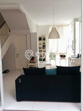HARGA SPESIAL! Rumah Modern di Bintaro, Tangerang Selatan, LT 120m² Bangunan 135m² Bisa Nego! HARGA SPESIAL! Rumah Modern di Bintaro, Tangerang Selatan, LT 120m² Bangunan 135m² Bisa Nego!