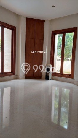 Dijual Rumah Mewah Megah Dengan View Eksklusif di Pondok Indah, Jakarta Selatan Dijual Rumah Mewah Megah Dengan View Eksklusif di Pondok Indah, Jakarta Selatan