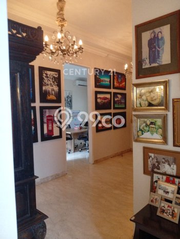 Rumah Mewah Siap Huni LT 635m2 di Kebayoran Lama, Jakarta Selatan Rumah Mewah Siap Huni LT 635m2 di Kebayoran Lama, Jakarta Selatan