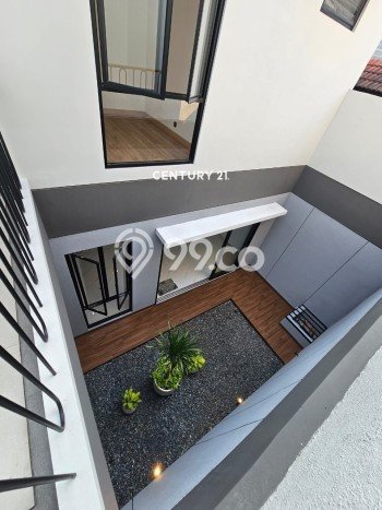 Ready to Use! Luxury House LT 135m2 Desain Modern di Sektor 3 - Bintaro Ready to Use! Luxury House LT 135m2 Desain Modern di Sektor 3 - Bintaro