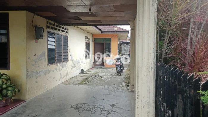 Hunian Cantik Modern Lb 396m2 di Medan Selayang, Medan Hunian Cantik Modern Lb 396m2 di Medan Selayang, Medan