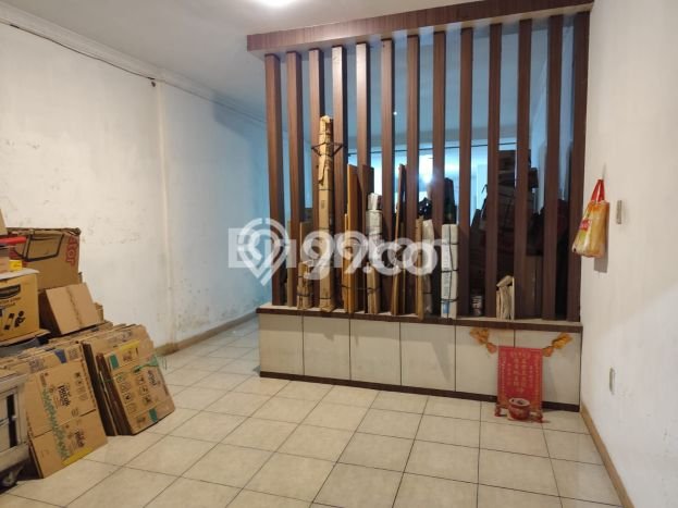 Ruko Usaha Dijual di Medan Area Medan LT 110m2 & LB 324m2 Ruko Usaha Dijual di Medan Area Medan LT 110m2 & LB 324m2
