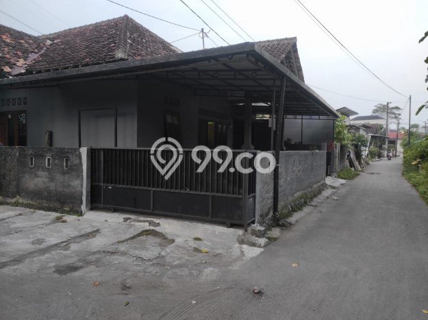 Dijual Cepat Rumah Favorit Siap Huni LB 200m2 di Ngemplak, Sleman Dijual Cepat Rumah Favorit Siap Huni LB 200m2 di Ngemplak, Sleman