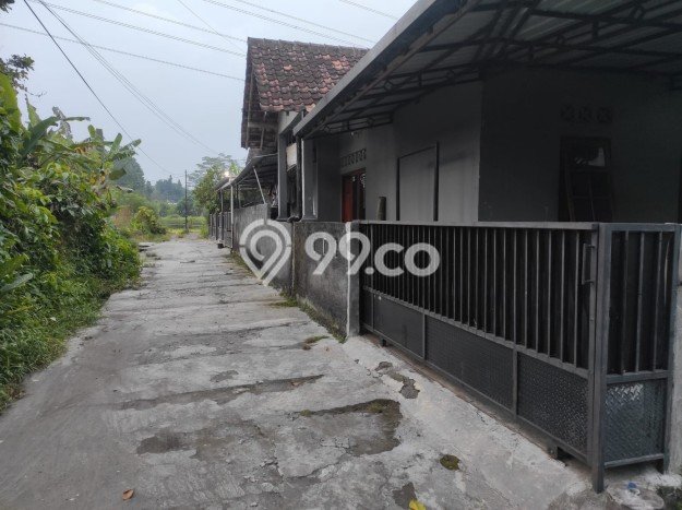 Dijual Cepat Rumah Favorit Siap Huni LB 200m2 di Ngemplak, Sleman Dijual Cepat Rumah Favorit Siap Huni LB 200m2 di Ngemplak, Sleman