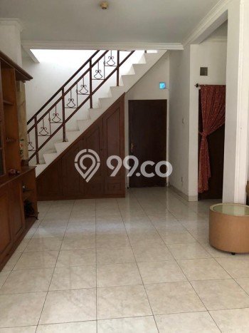 Dijual Hunian Rumah Terawat 4 KT di Seturan, Yogyakarta Dijual Hunian Rumah Terawat 4 KT di Seturan, Yogyakarta