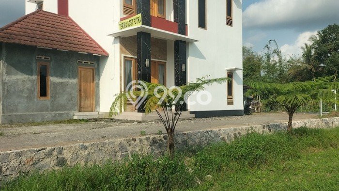 Tanah Area Berkembang Kawasan Pakem, Luas 1113m2m², Cocok untuk Bisnis Tanah Area Berkembang Kawasan Pakem, Luas 1113m2m², Cocok untuk Bisnis