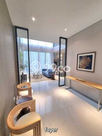Hunian Elit LB 240m2 Siap Huni Desain Elegan di Pantai Mutiara, Jakarta Utara Hunian Elit LB 240m2 Siap Huni Desain Elegan di Pantai Mutiara, Jakarta Utara