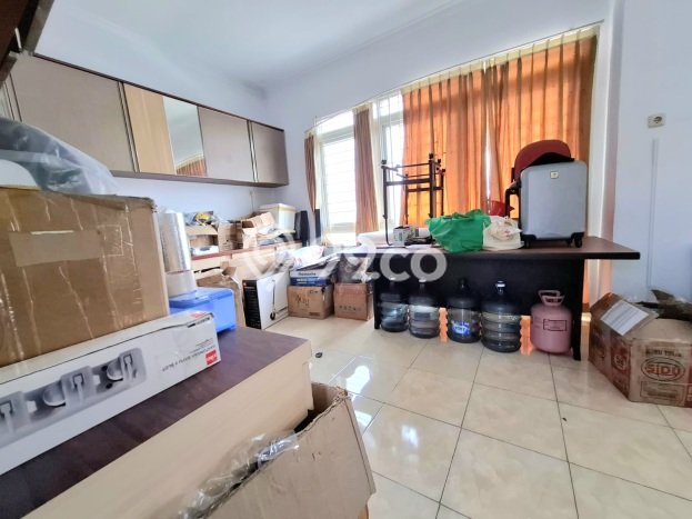 Rumah Elit Modern Siap Huni di Taman Surya Jakarta Barat Rumah Elit Modern Siap Huni di Taman Surya Jakarta Barat