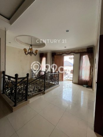 Ready to Use! Luxury House LT 119m2 Desain Modern di Intercon Ready to Use! Luxury House LT 119m2 Desain Modern di Intercon