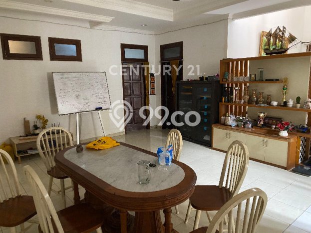 Jual Rumah Mewah Elegan Dengan View Cantik di Rawamangun, Jakarta Timur Jual Rumah Mewah Elegan Dengan View Cantik di Rawamangun, Jakarta Timur