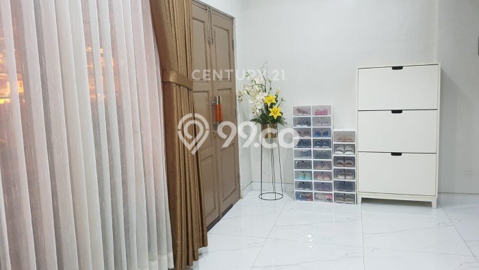 For Sale Rumah 3 Kamar Lokasi Ideal Bagus dan Strategis di Cilandak For Sale Rumah 3 Kamar Lokasi Ideal Bagus dan Strategis di Cilandak