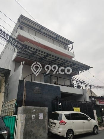 Unit Kost Dijual di Tomang dengan 33 Kamar Area Strategis Unit Kost Dijual di Tomang dengan 33 Kamar Area Strategis